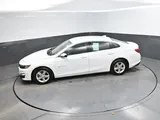 2024 Chevrolet Malibu photo 26