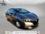 2023 Nissan LEAF photo 2