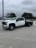 2026 Chevrolet Silverado 3500HD CC photo 3