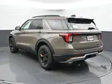 2026 Ford Explorer photo 10