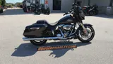 2025 Harley-Davidson® Street Glide photo 9