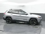 2019 Jeep Cherokee photo 4