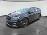 2022 Chrysler Pacifica photo 3