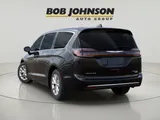 2026 Chrysler Pacifica photo 5