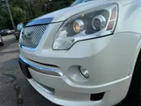2012 GMC Acadia photo 17
