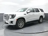 2023 GMC Yukon photo 9