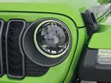 2025 Jeep Wrangler photo 7