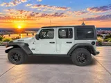 2027 Jeep Wrangler photo 8