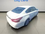 2017 Nissan Altima photo 8