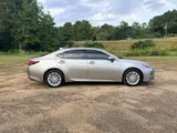 2017 Lexus ES photo 6
