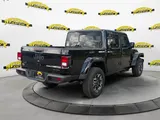 2026 Jeep Gladiator photo 5