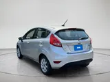2012 Ford Fiesta photo 3