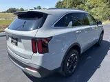 2026 Kia Sorento photo 6