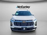2025 Chevrolet Equinox photo 2
