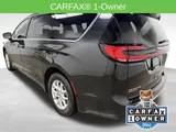 2023 Chrysler Pacifica photo 4