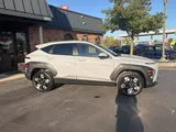 2025 Hyundai Kona photo 3