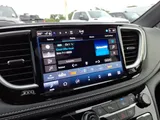 2025 Chrysler Pacifica photo 17