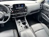 2025 Nissan Pathfinder photo 16