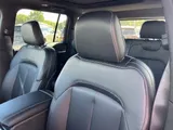 2027 Jeep Grand Cherokee photo 11