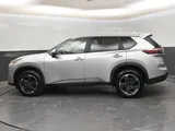2025 Nissan Rogue photo 5