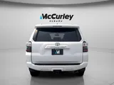 2017 Toyota 4Runner photo 4