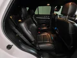 2017 Ford Explorer photo 24