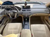2009 Honda Accord Sdn photo 20