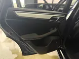 2018 Porsche Macan photo 28
