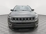 2019 Jeep Compass photo 2