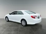 2013 Toyota Camry photo 3