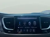 2020 Chrysler Pacifica photo 20