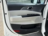 2022 Kia Carnival photo 9
