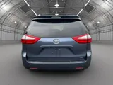 2016 Toyota Sienna photo 6