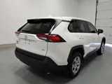 2024 Toyota RAV4 photo 3