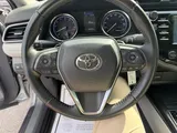 2019 Toyota Camry photo 16