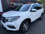 2017 Honda Pilot photo 2