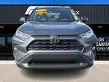 2019 Toyota RAV4 photo 2