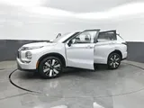 2026 Mitsubishi Outlander photo 35