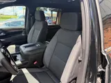 2024 GMC Yukon XL photo 13