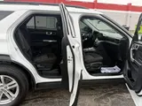 2022 Ford Explorer photo 11