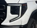 2024 GMC Sierra 1500 photo 9