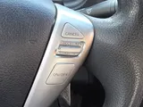 2015 Nissan Versa photo 14