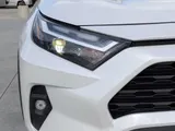 2025 Toyota RAV4 photo 11