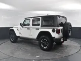 2026 Jeep Wrangler photo 7