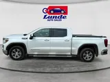 2021 GMC Sierra 1500 photo 2