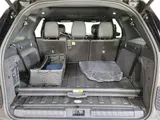2026 Land Rover Discovery photo 29