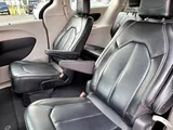 2020 Chrysler Voyager photo 16