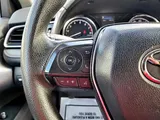 2020 Toyota Camry photo 17