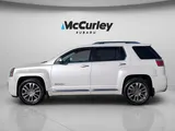 2016 GMC Terrain photo 2