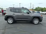 2017 Jeep Renegade photo 6